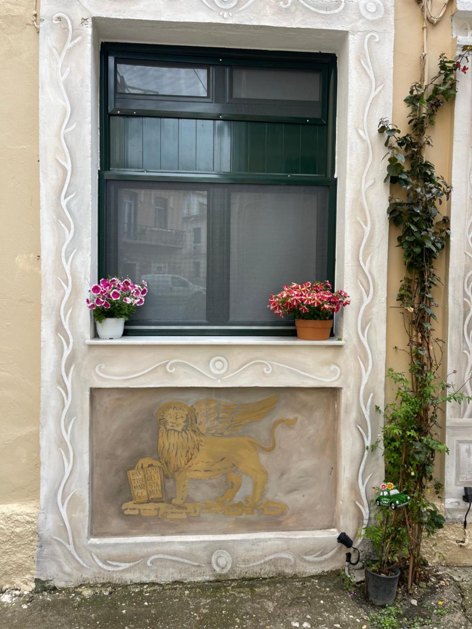 Q Rocco Apartments, Corfu Town Eksteriør billede