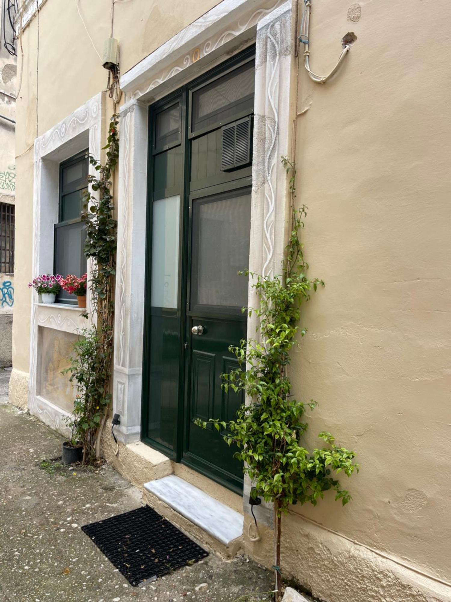 Q Rocco Apartments, Corfu Town Eksteriør billede